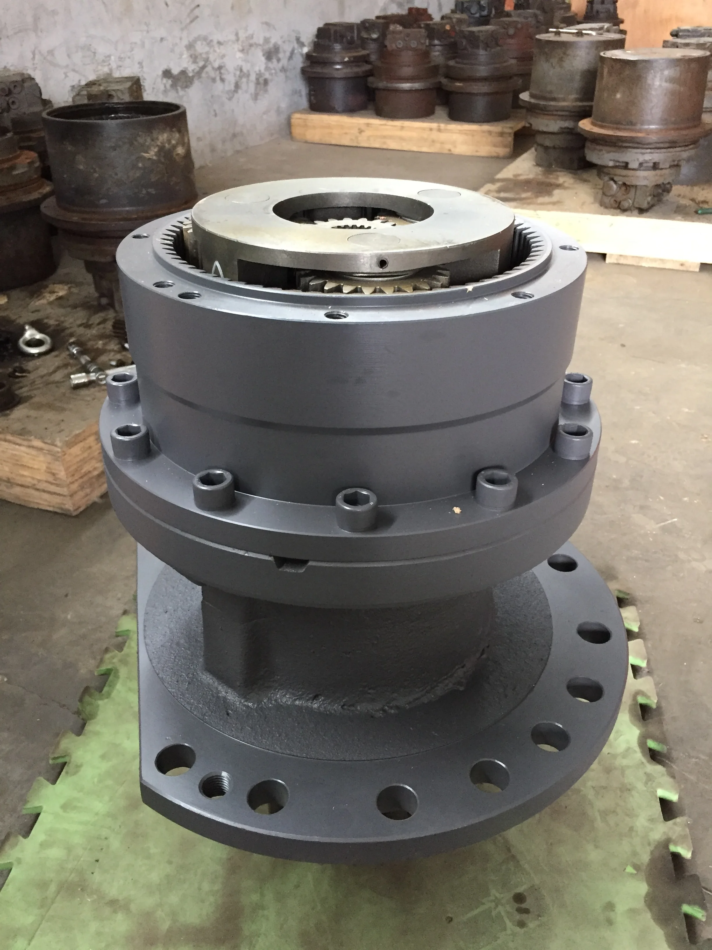 ZX470-5 Swing Gearbox - High-Quality Excavator Parts