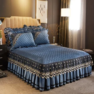 Wholesale Modern Design Best Selling Luxury Comfortable Crystal Velvet Quilted Lace Bed Skirt Set
