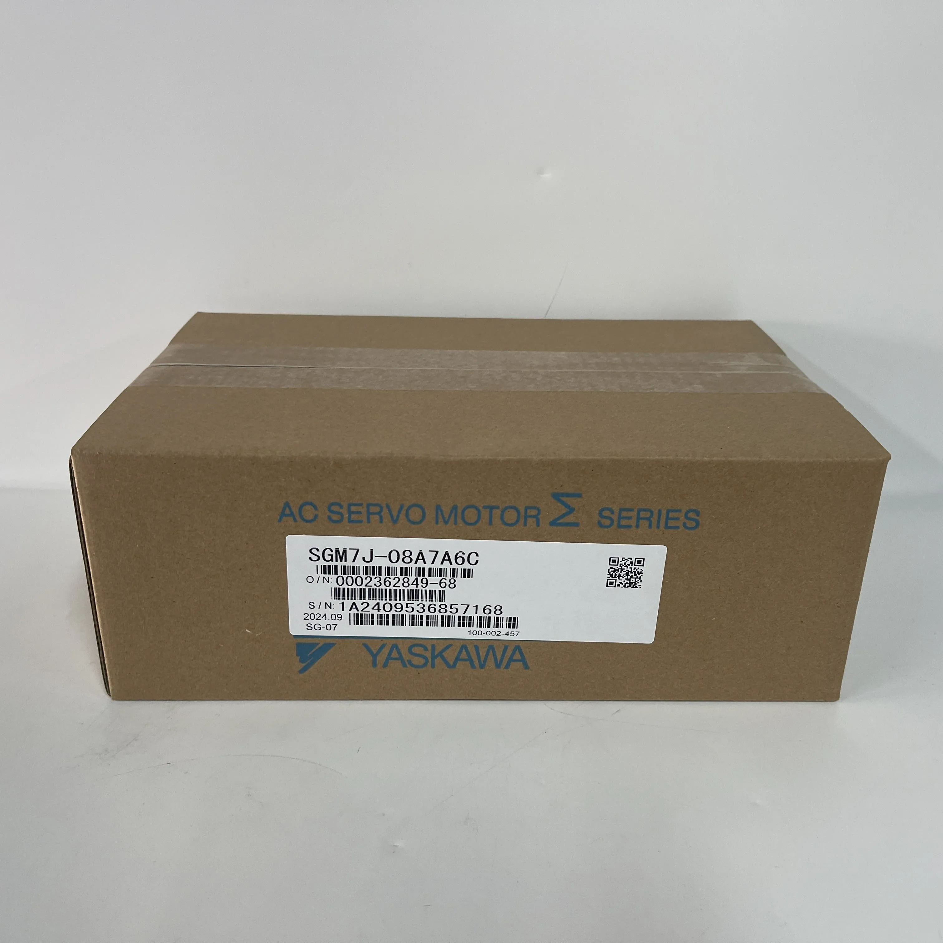 YASKAWA AC Servo Motor Sigma Series SGM7J-08A7A6C YASKAWA AC Servo Motor Sigma Series SGM7J-08A7A6C