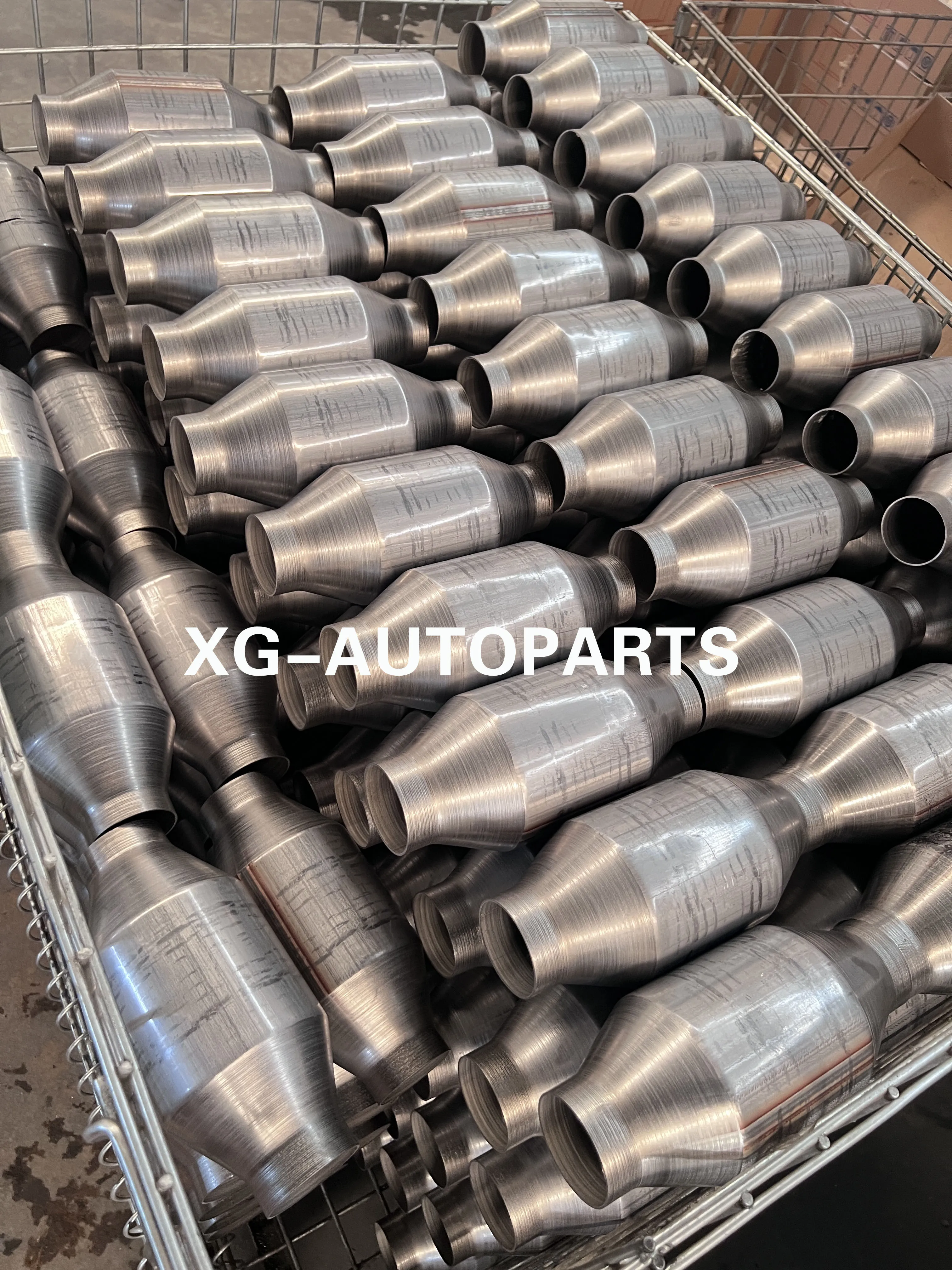 High Quality Three Way Catalyst Converter for BMW E46 318