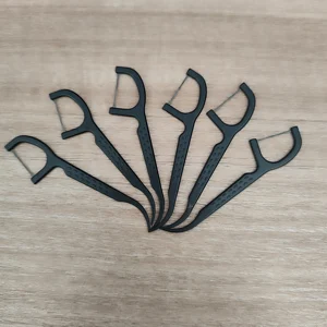 Daily Care Good Quality 30pcs Organic Eco Oral Care Tooth Picks Bamboo Black Flosspick Charcoal Flosser Dental Floss Pick