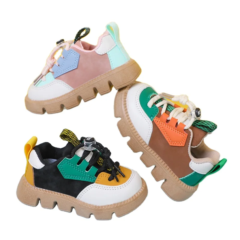 卸売ファッション新しい子供のスポーツシューズ男の子スプライシングカジュアルシューズ女の子シングルマフィンソール在庫子供スニーカー靴