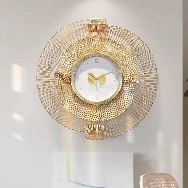 2024 Hot selling Modern luxury design indoor furniture metal golden round clock wall decor