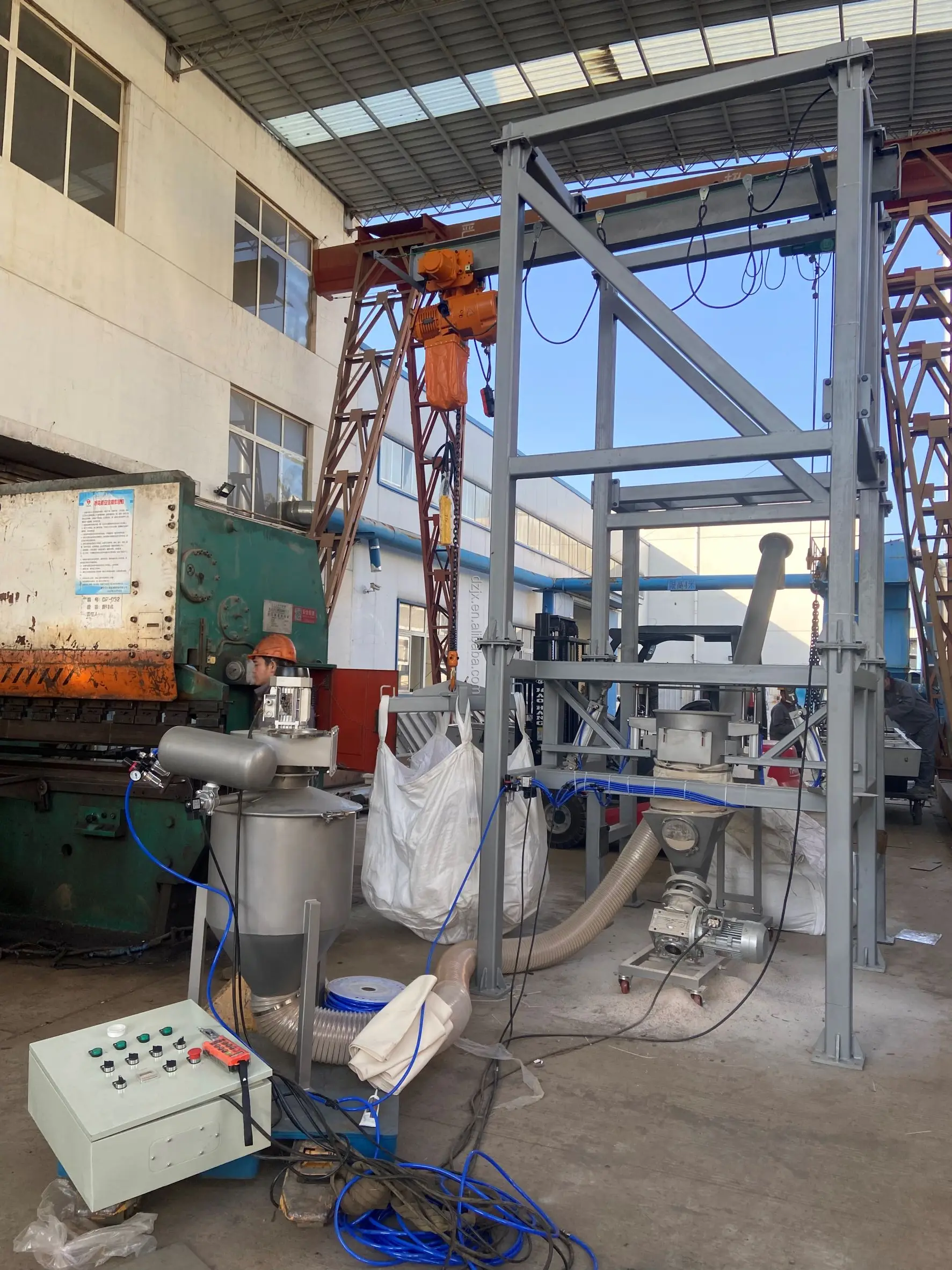 DZJX Bulk Bag Unloader Integrate with Vertical Conveyer and Big-bag ...