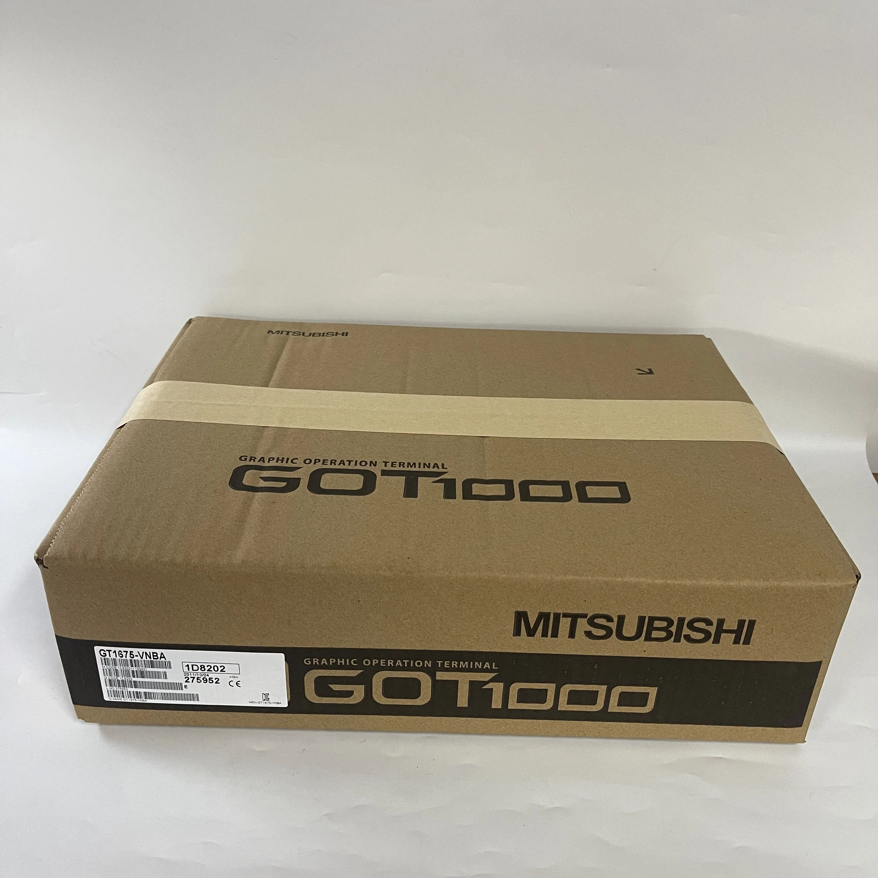 Mitsubishi Graphic Operation Terminal HMI GT1675-VNBA Mitsubishi Graphic Operation Terminal HMI GT1675-VNBA