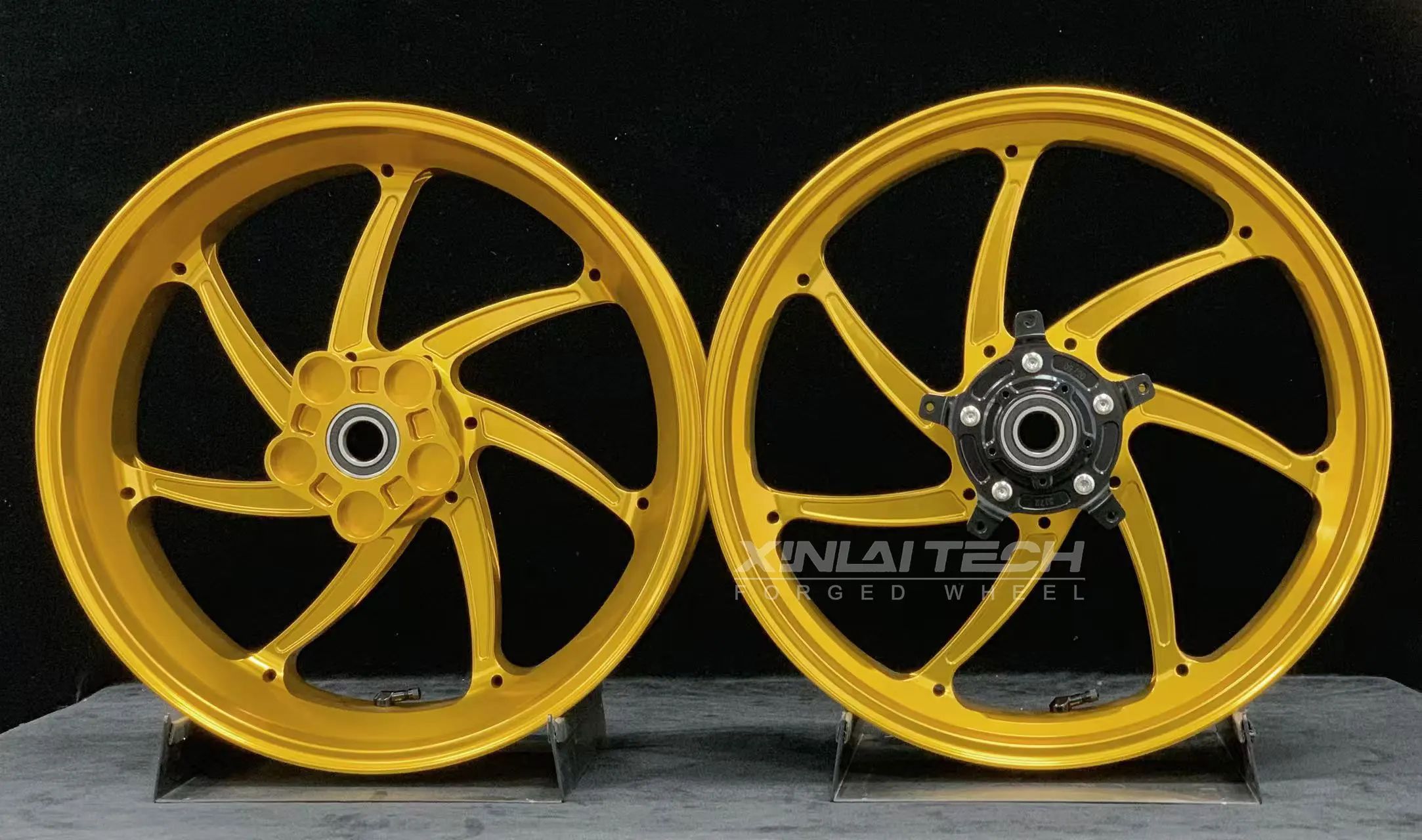 XL Custom Forged Motorcycle Wheels Aluminum Anodized Finish 17 18 Inch OEM ODM Factory Custom Upgrade for Yamaha R1 R1M MT10 - Image 4