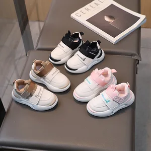 Hot Sale Korean Style Soft Sole Comfortable Children's Sneaker Leather Casual Shoes Sneaker for Spring Autumn