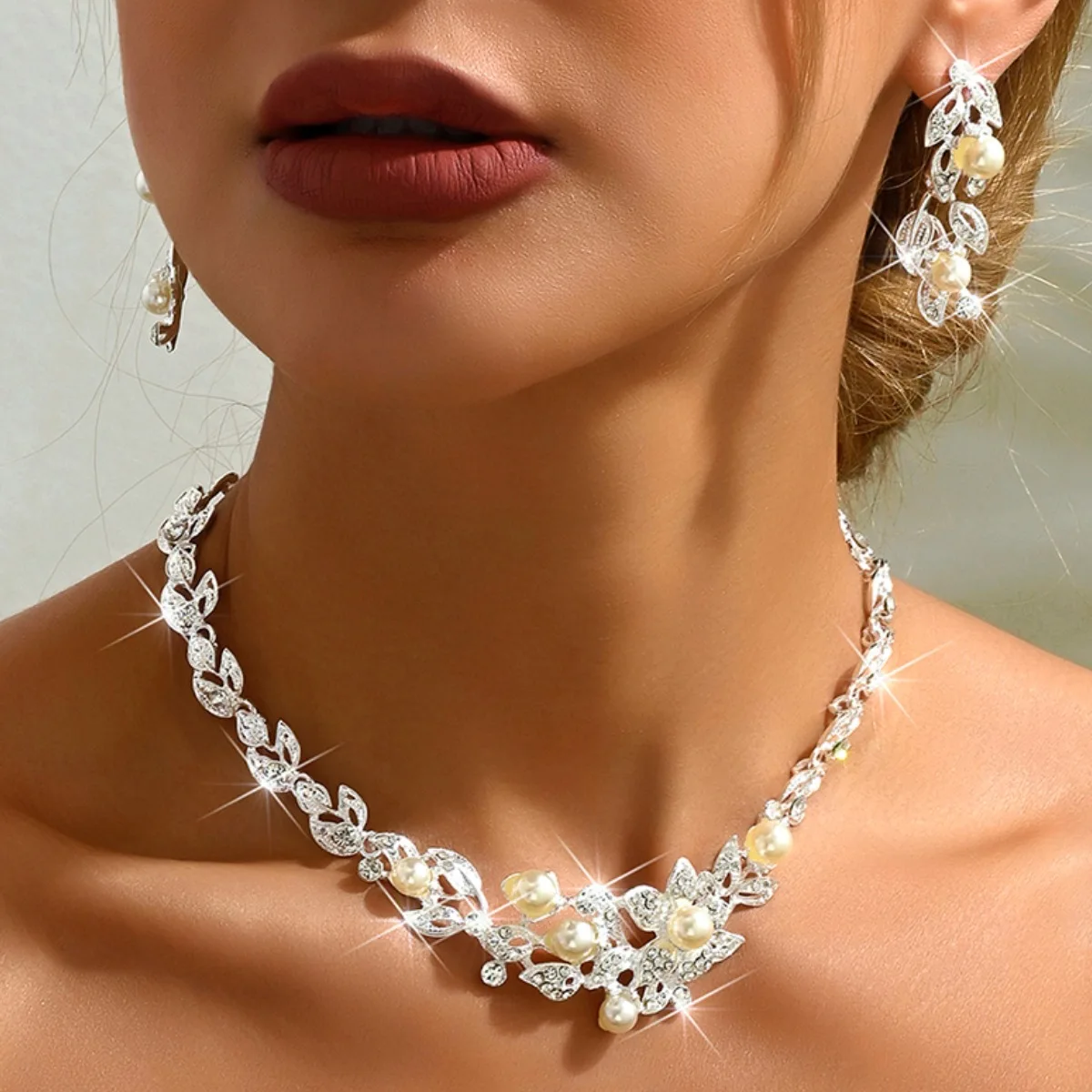 Exquisite Pearl & Rhinestone Bridal Jewelry Set