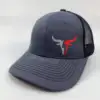 Cabeza de toro gris-negra