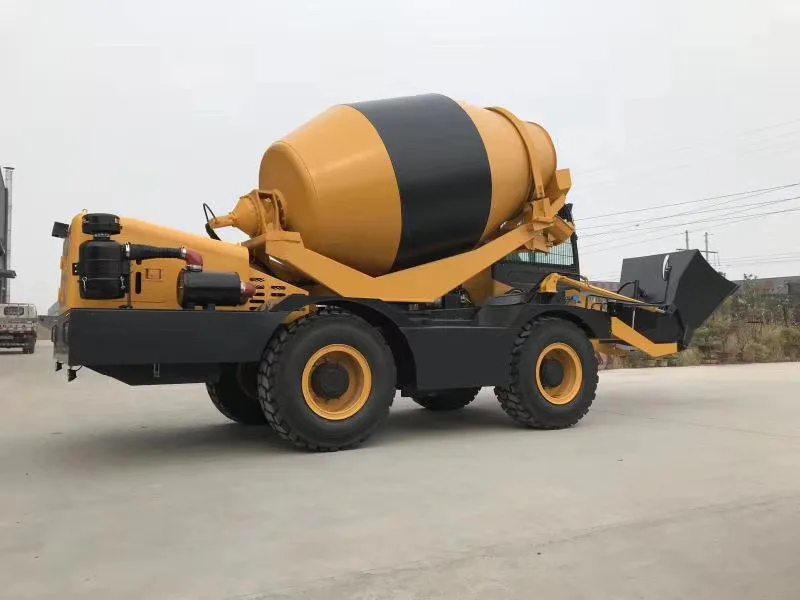 Self Loading Concrete Mixer Mini Cement Mixer Truck Self Propelling and Rotating