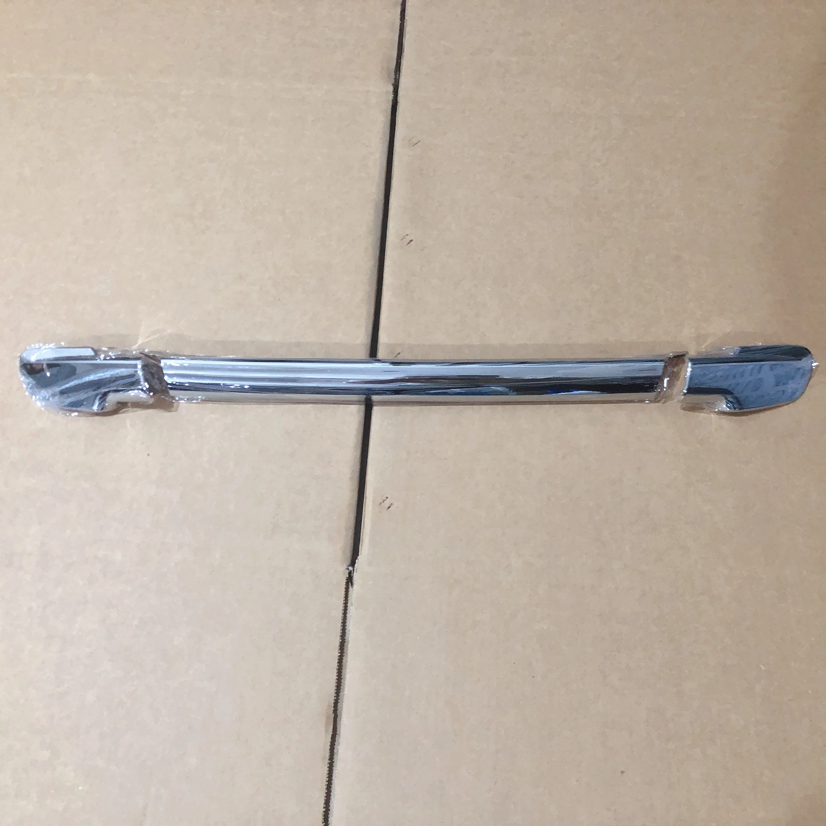 Manufacturer Wholesale Wide and Narrow Truck Spare Parts Chrome-plated Wiper Panel Handle Cover Garnish for HINO MEGA/VICTOR
