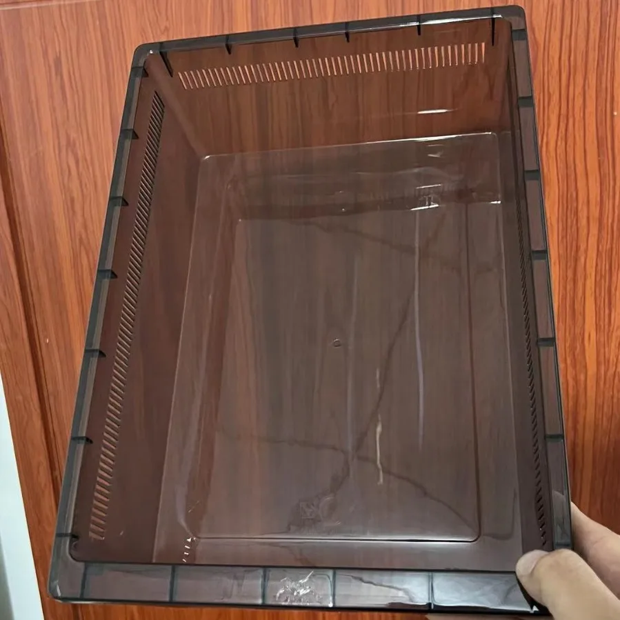 ブラックまたは透明の蛇ラック用プラスチックタブ - 爬虫類飼育用
