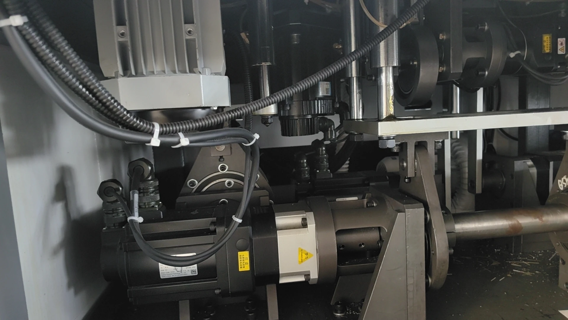 High Speed Servo Motor Paper Cup Machine supplier