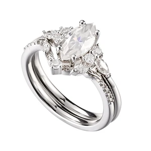 Fine Jewelry Rings Custom Exquisite Shining Stones Classic Oval-shaped Moissanite Cutting Rings Silver 925 for Ladies