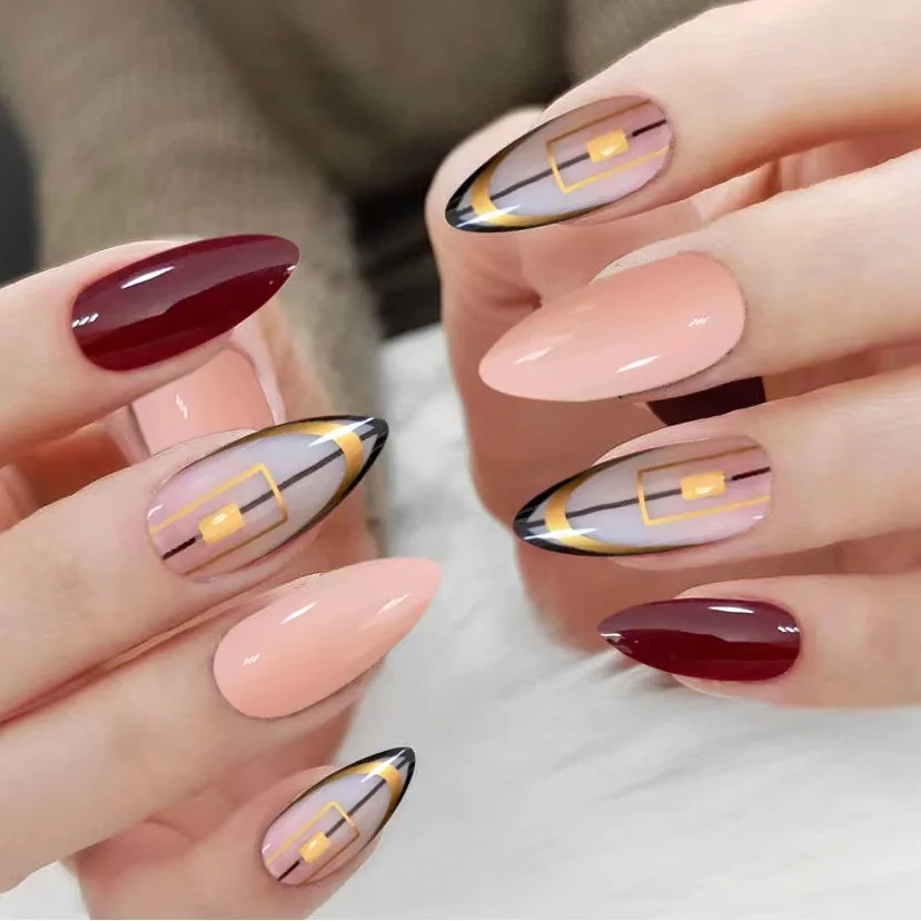 Summer Almond Nails That Shine