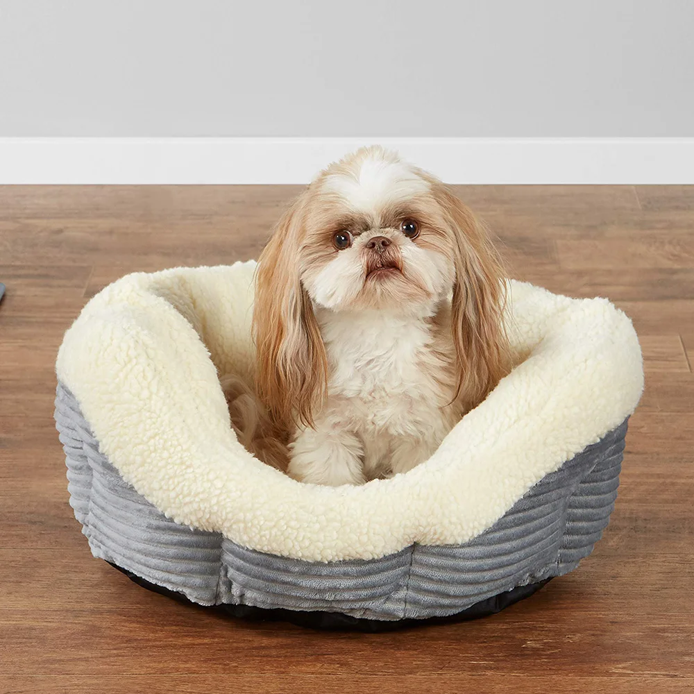 Custom made chew proof machine washable super soft fuzzy calming pet dog bed luxury details