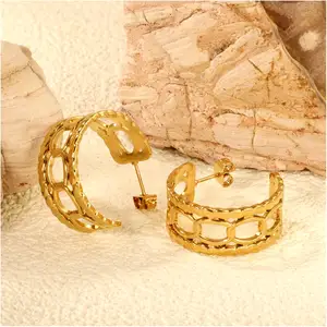 Earrings Creative C Shape Geometry Fine Office Worker Accessories Fashion Classic Birthday Luxury Stud Earrings Christmas