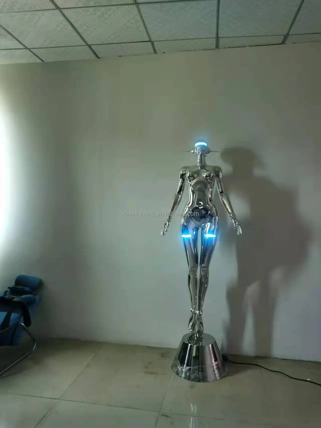 Hajime Sorayama METROPOLIS II Chrome Zinc Sculpture with E27 LED