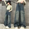 Pantaloni da lavoro di colore scuro