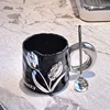 Set di tazze nere