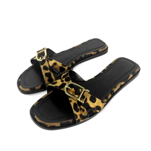 New Design Summer Woven Women's Flat Slipper Open Toe Simple Ladies Sandals Leopard Print Cross Strap Sandy Beach Shoes