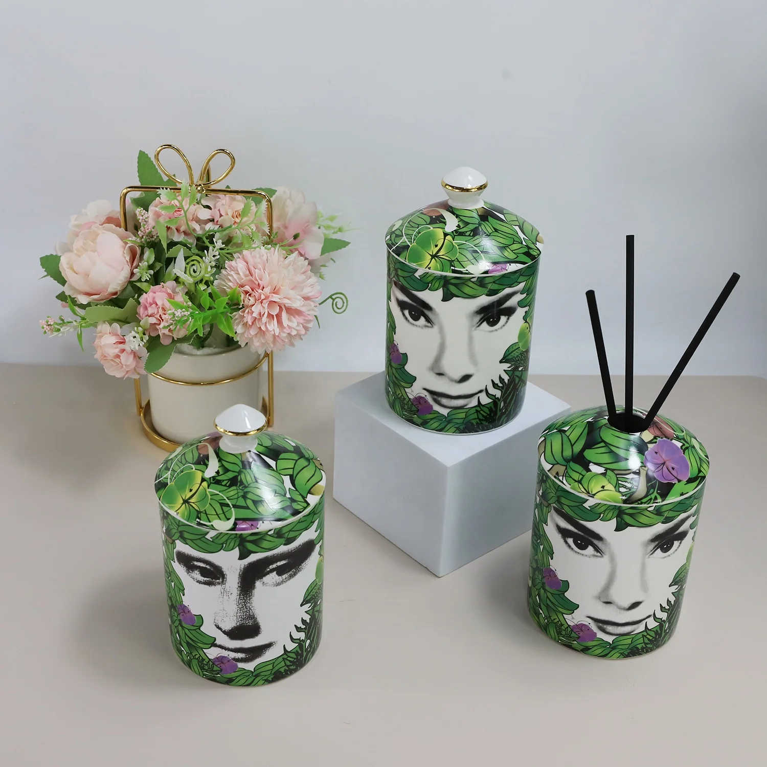 Luxury Candle Holder Decorative Tiger Diffuser Jar Ceramic Candle Vessel Ceramic Containers Custom Candle Jars With Lids factory