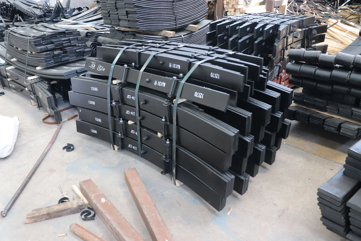 Truck Parts Suspension System Leaf Spring For Sinotruk Howo Truck Parts