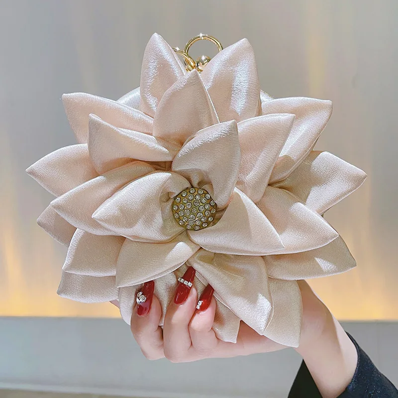 Pochette de soirée - Sac à main pour femme - Couleur doré - Prêt à porter et accessoires sur