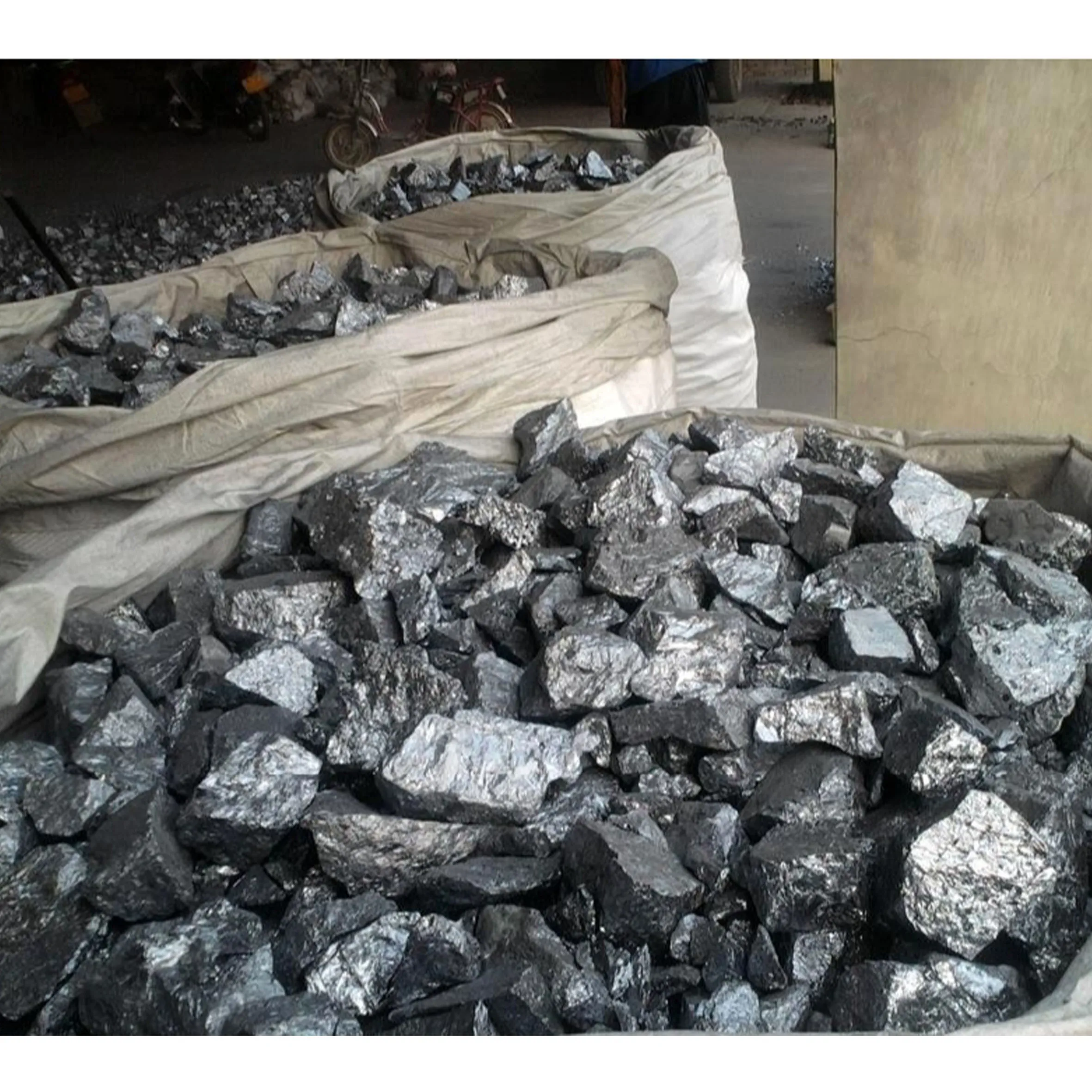 High Grade Metallic Silicon with Low Impurity Content for the Production of Silicone Resins Sealants and Adhesives in Industry