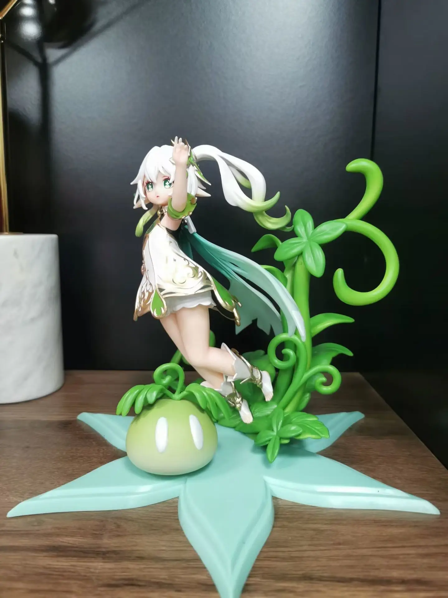 Jilijia Nahida Game Figure Statua Nahida Posizione In Piedi Modello PVC Cartoon Figurine Ornamento Fatto a Mano Regali Da Collezione per i Fan 20CM