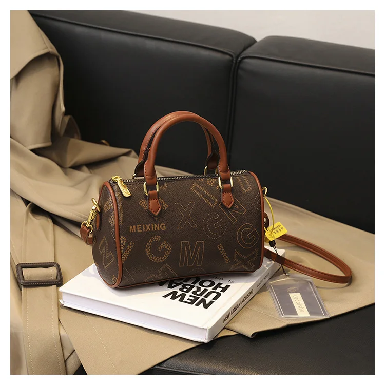 Wholesale New fashionable brand star girls purse handbags for