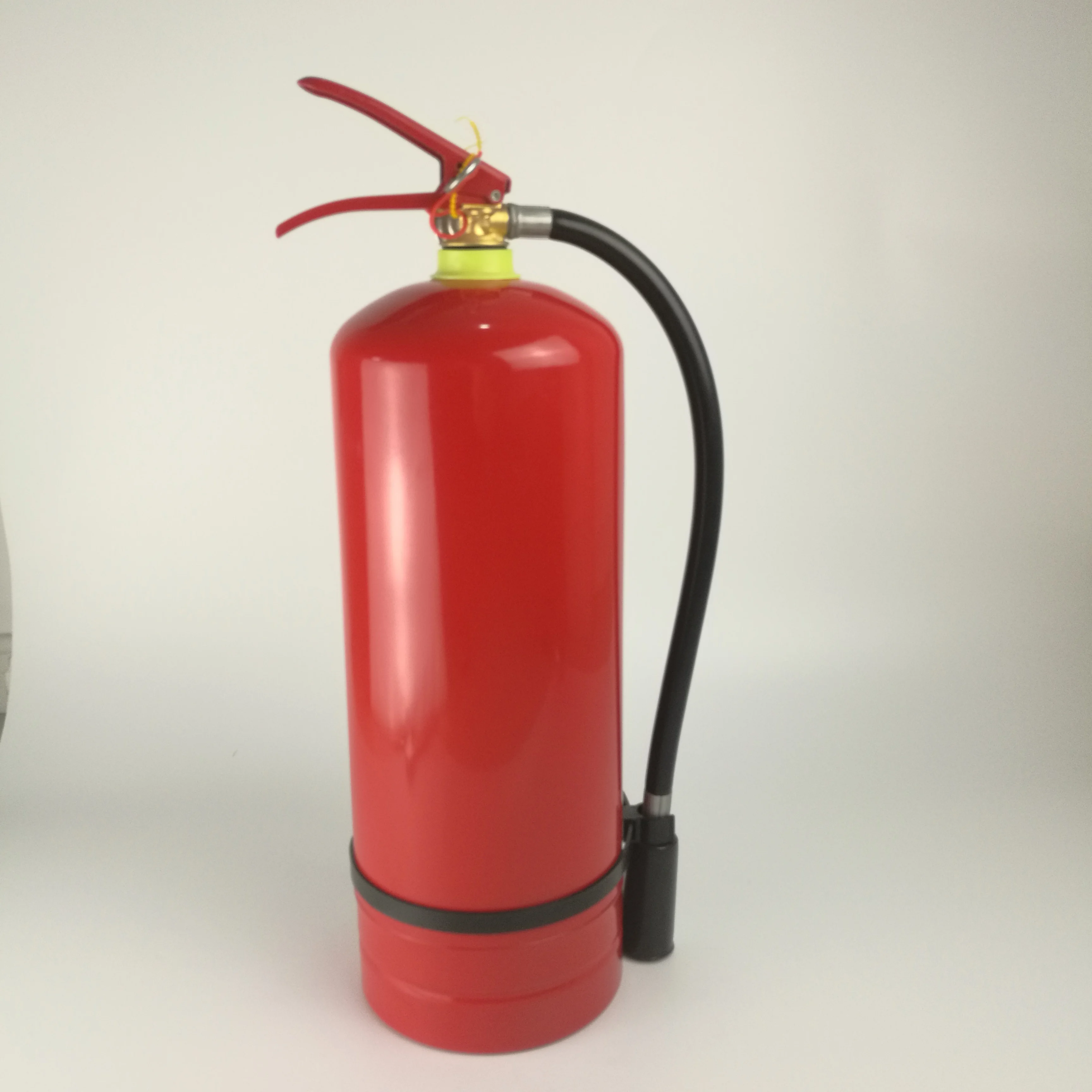 car fire extinguisher .jpg