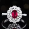 Anillo de diamantes con rubí natural