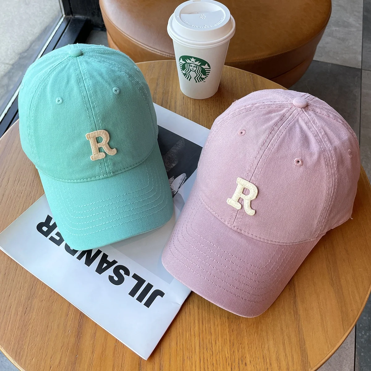 Factory Wholesale Luxury 6-Panel Baseball Caps for Men and Women Letter Embroidery Logo Unisex Dad Hats Outdoor Sports Retail