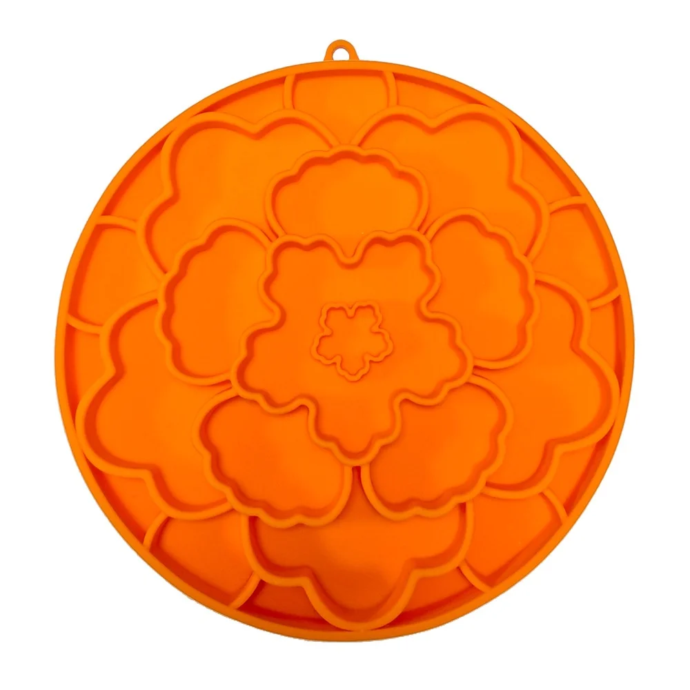 Pet Slow Feeding Mat Dog Licking Suction Cup Eating Mat Anti-Choking Anti-Spilling Training Plate Cat Flower Pattern Round