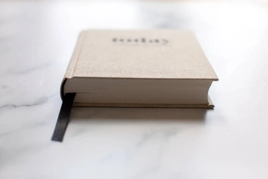 2023 Wholesale Pink Hard Cover Spiral A5 Custom Printing Weekly Daily Financial Order Budget Planner