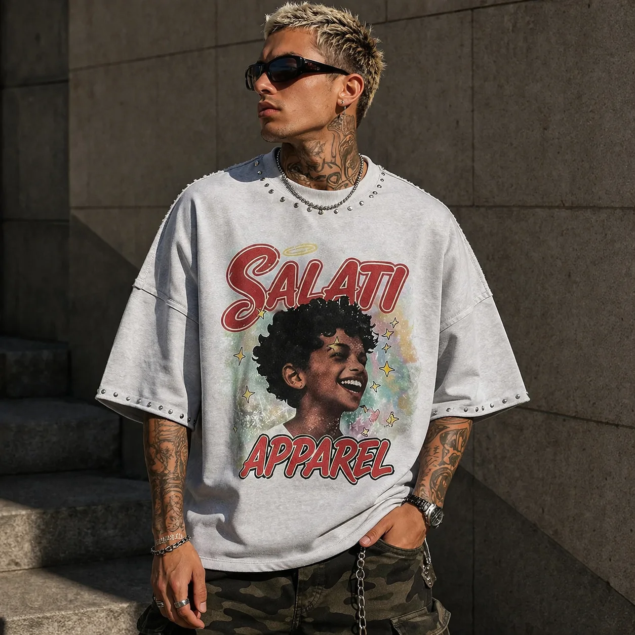 High Quality Cotton Streetwear Rhinestone Cropped T Shirts Custom Heavyweight Graphic Distressed Oversized T-Shirt for Men gallery 3