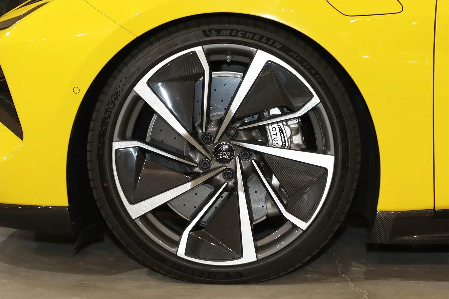 2024 Lotus NYO Emeya S+ R+ Pure Electric 4 Doors 5 Seats 0KM Used New Cars New Energy Vehicles China Car for Export
