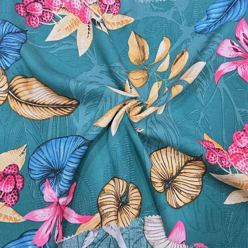 Высокоплотная гладкая ткань из вискозы с цифровым принтом