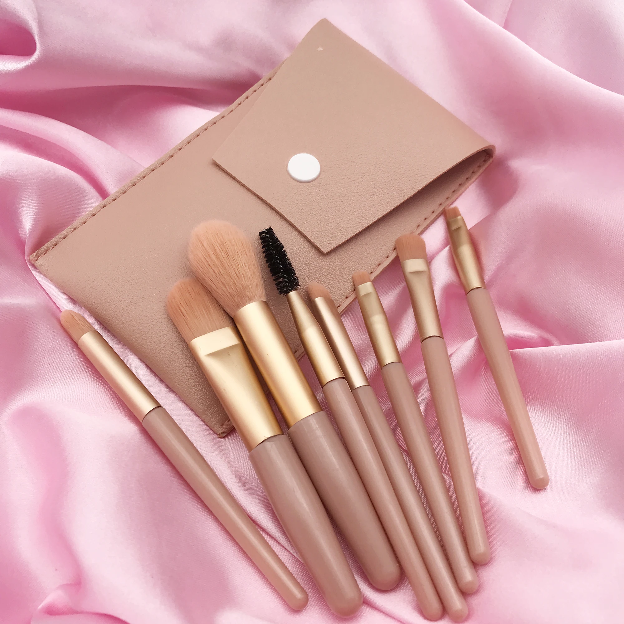 Juego de brochas de maquillaje profesional, set de brochas de maquillaje  con estuche para cosméticos, de marca privada, venta al por mayor