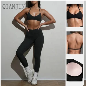 Custom Logo Women's Outdoor Training Clothes Quick Drying Gym Sports Yoga Sets Padded Halter Neck Sports Bra Outfit