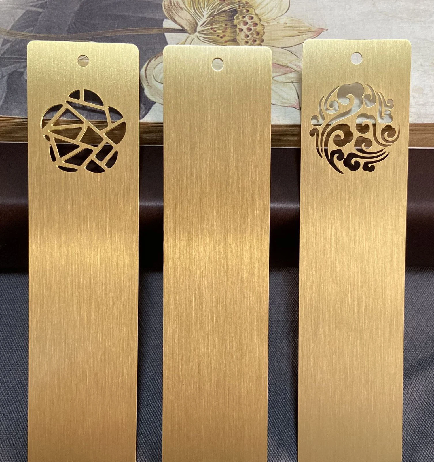 工厂可爱软搪瓷定制金属金色黄铜银书签/定制礼品金属书标