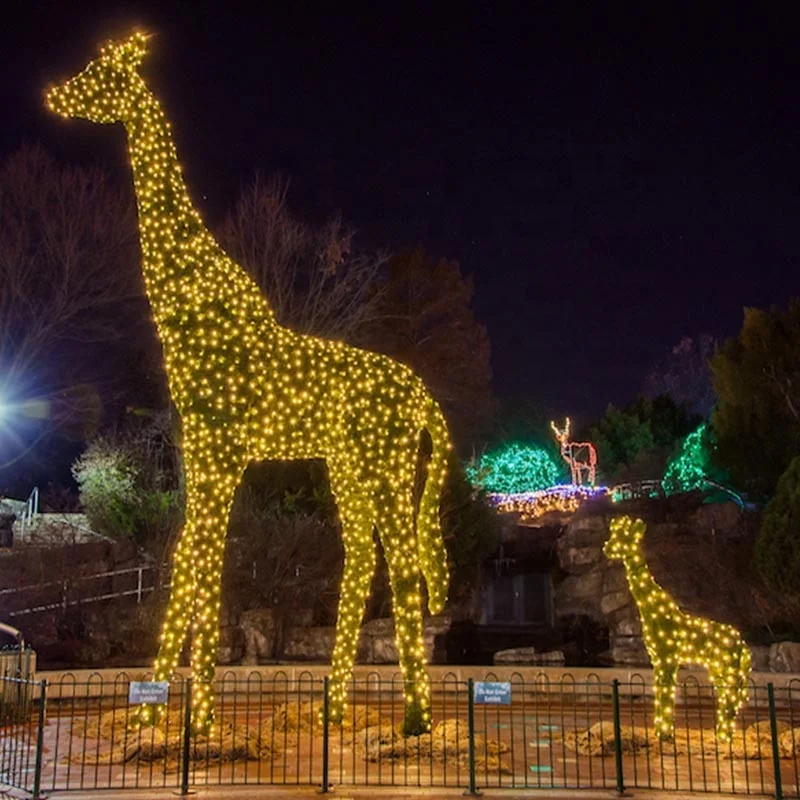 lighted giraffe christmas decor