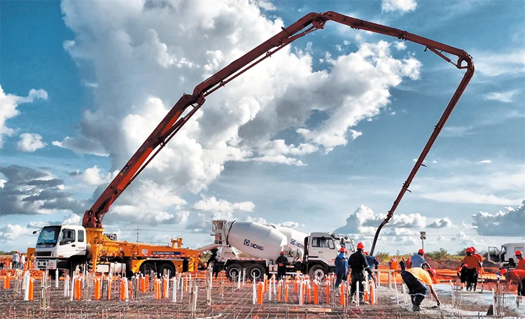 XCMG официальный HB39V 39m Китай бетононасос грузовик с насосом