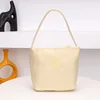Bolsa individual de color amarillo claro [dos estilos, letras seleccionadas al azar]