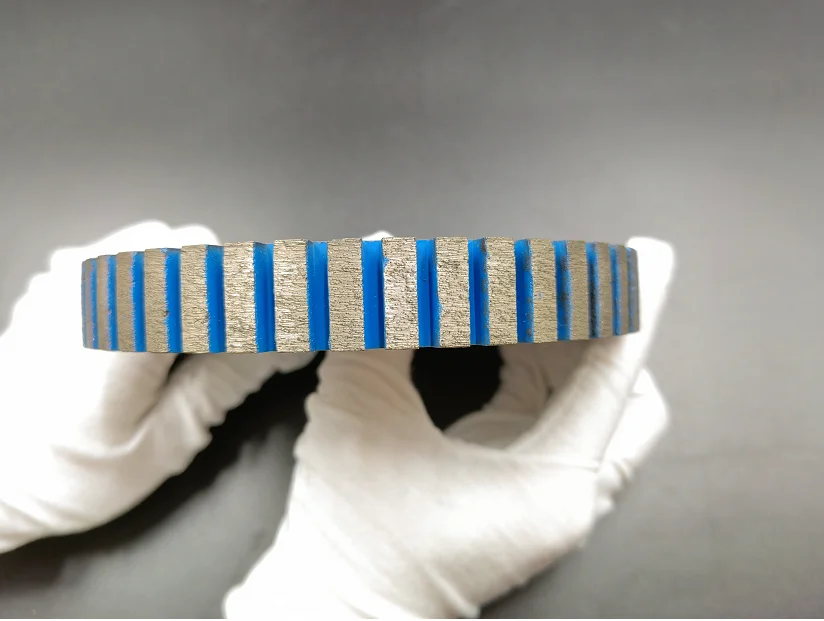 Полносегментные шлифовальные круги с ЧПУ профиль алмазный шлифовальный круг внутренним охлаждением для стекла