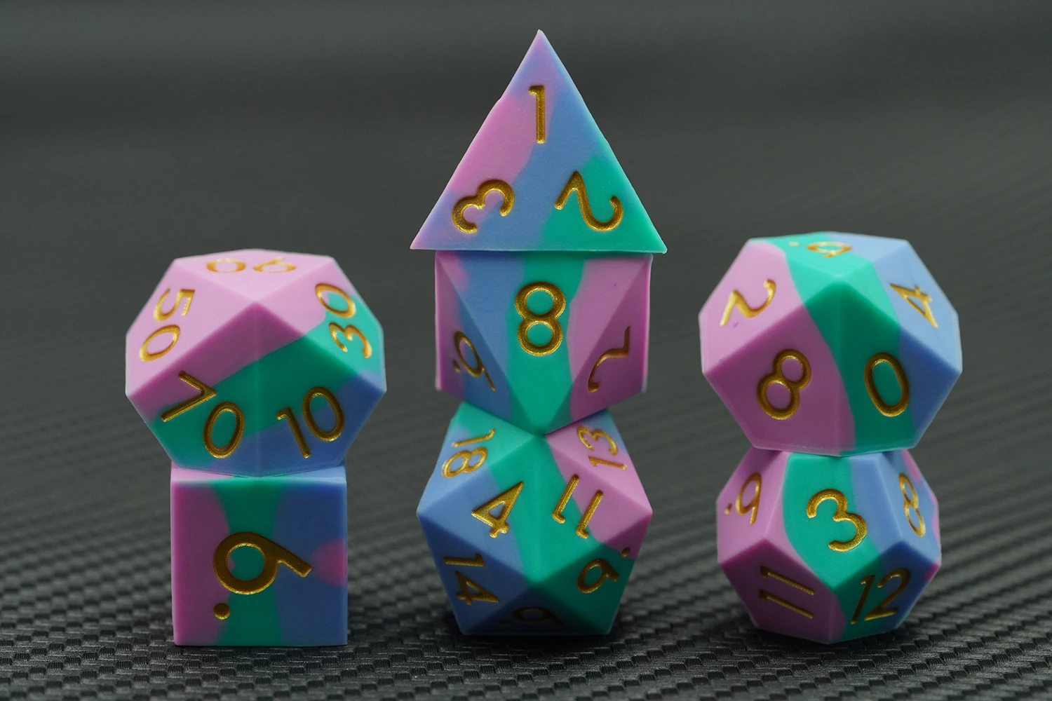 Yushun Custom Silicone Dnd D4-D20 Dice Set New Style 3-Color Polyhedral RPG Games 16mm Size Blend Colors for RPG Games details