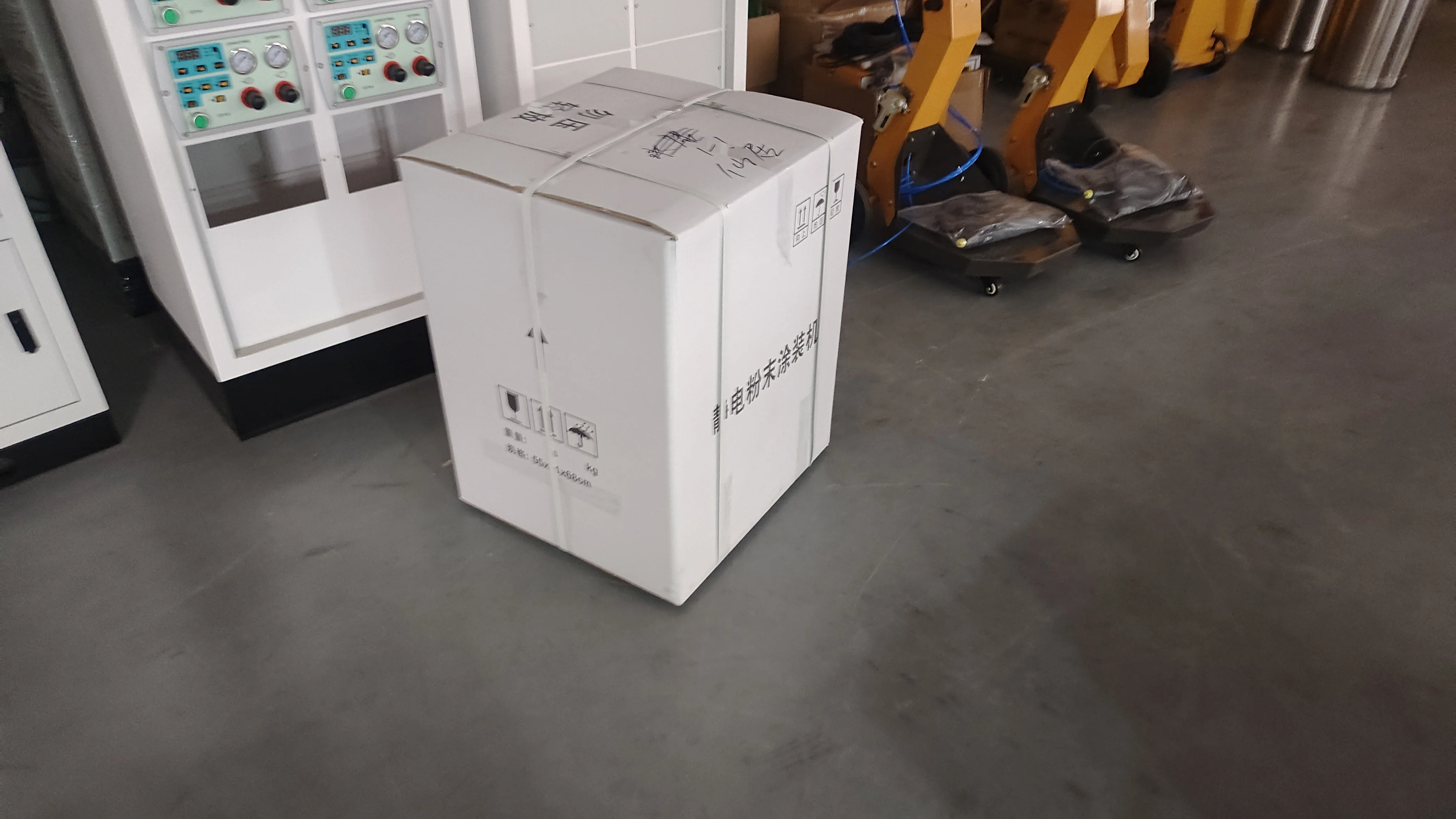 Transparent 390ml Plastic Powder Hopper for Lab Coating