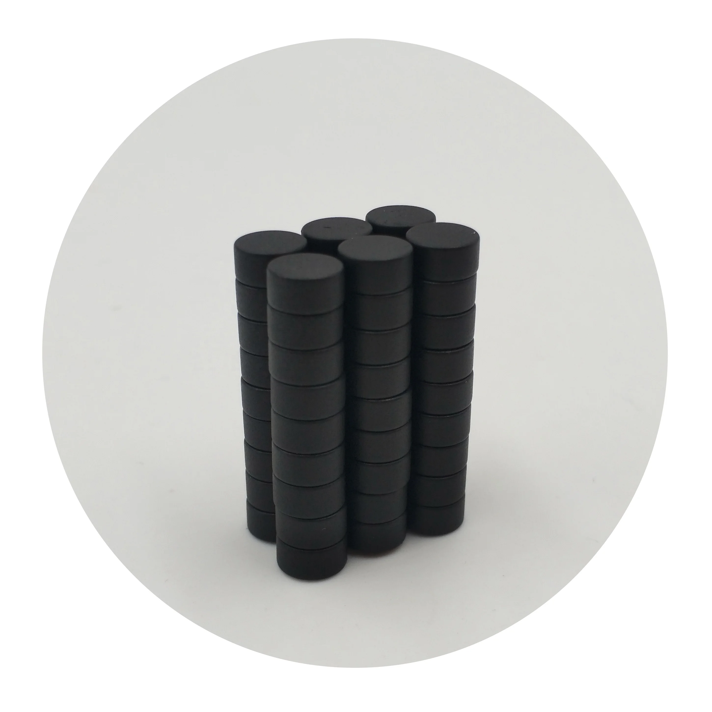 Black Rubber Coated Round N52 Neodymium Epoxy Magnet