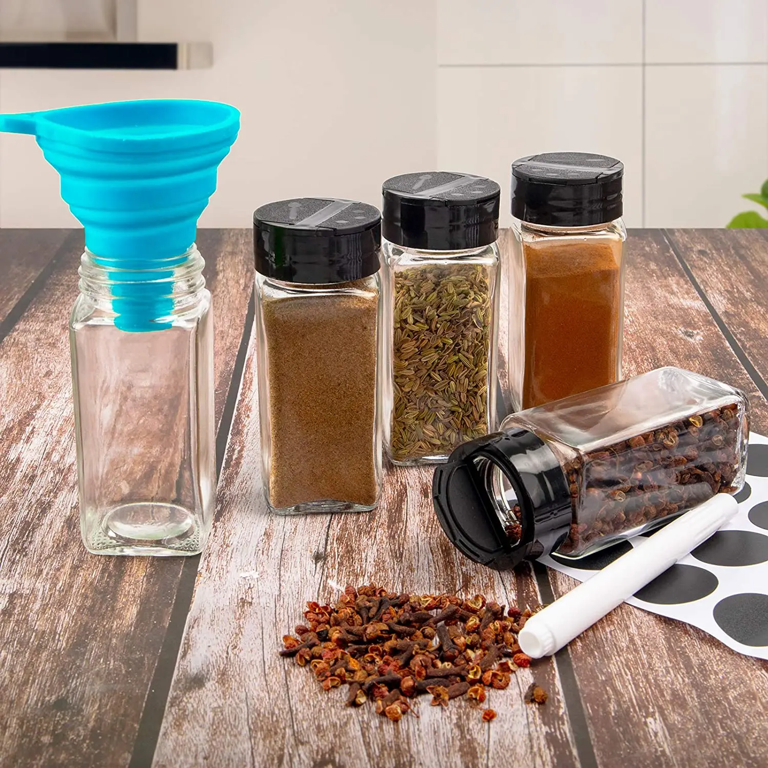Wholesale 150ml Container Kitchen Square Plastic Seasoning Spices Jars And Shaker Spice Bottle